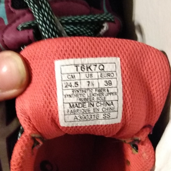 Bright Colorful Running Shoes - Picture 4 of 7